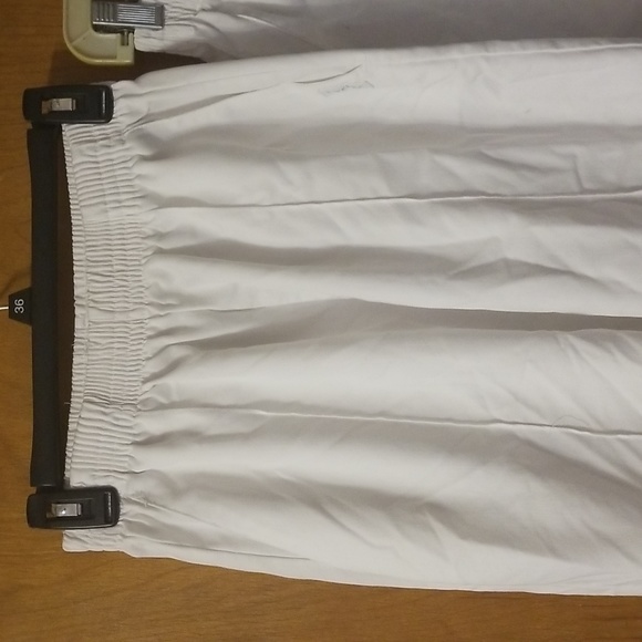 Bundle of 2 White Scrub Pants Size Medium: TYB16 - Picture 2 of 6